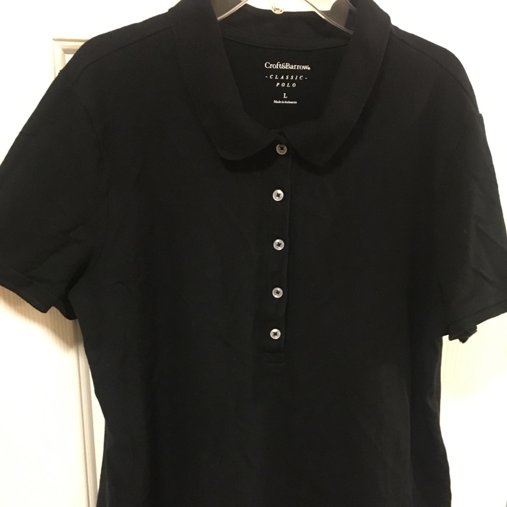 Black collar shirt